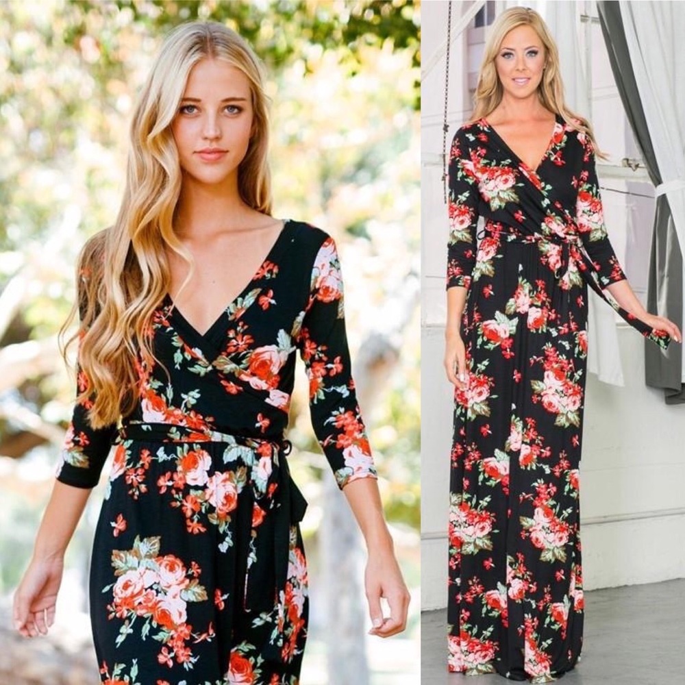 🎉HP🎉 Faux Wrap Roses 3/4 Sleeve Maxi Dress - Picture 4 of 4